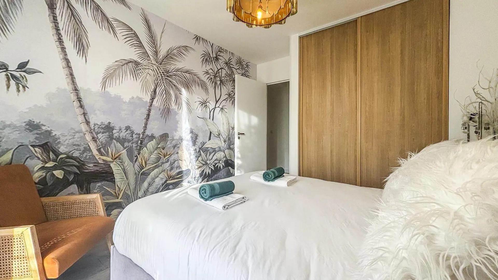 Evasion Vue Mer - Wifi, Piscine, Parking, 4Pers Nice 0*,  France