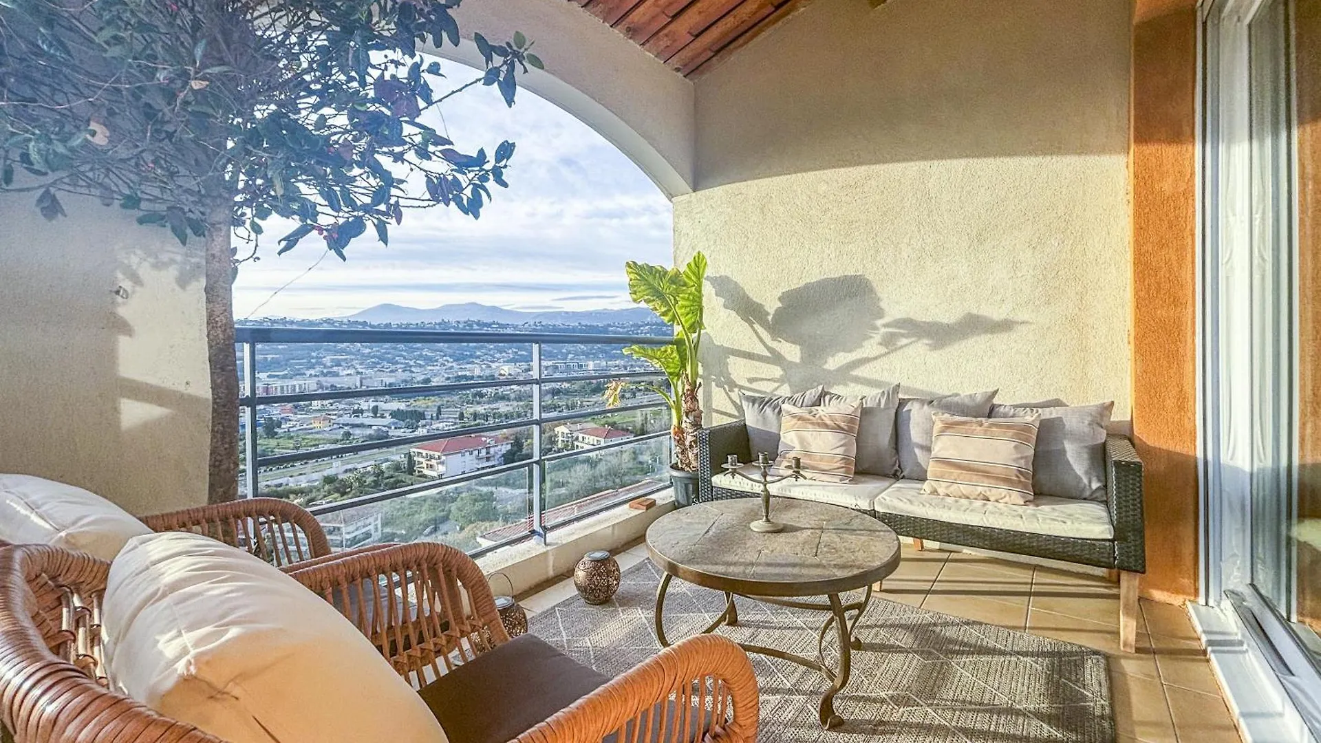 Evasion Vue Mer - Wifi, Piscine, Parking, 4Pers Nice Apartment