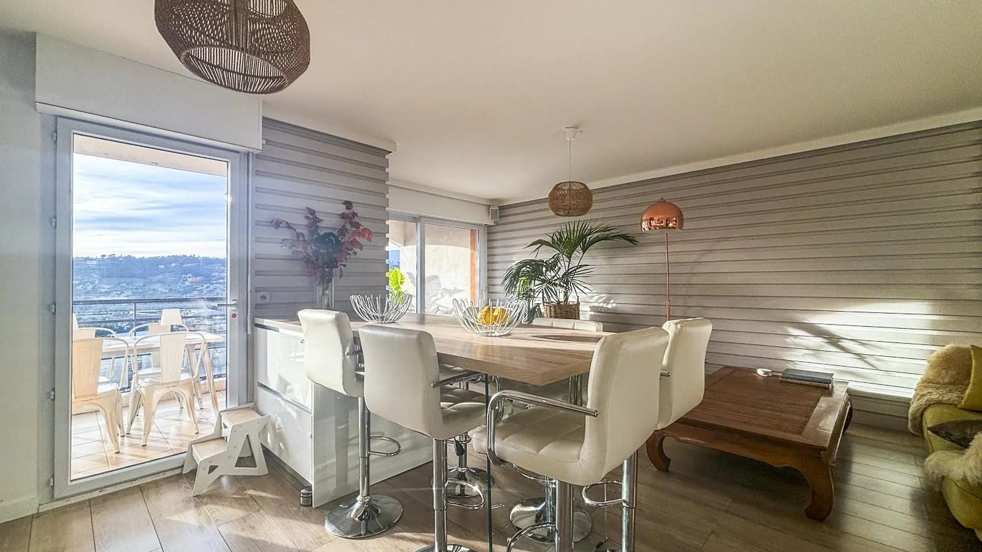 Evasion Vue Mer - Wifi, Piscine, Parking, 4Pers Nice Apartment